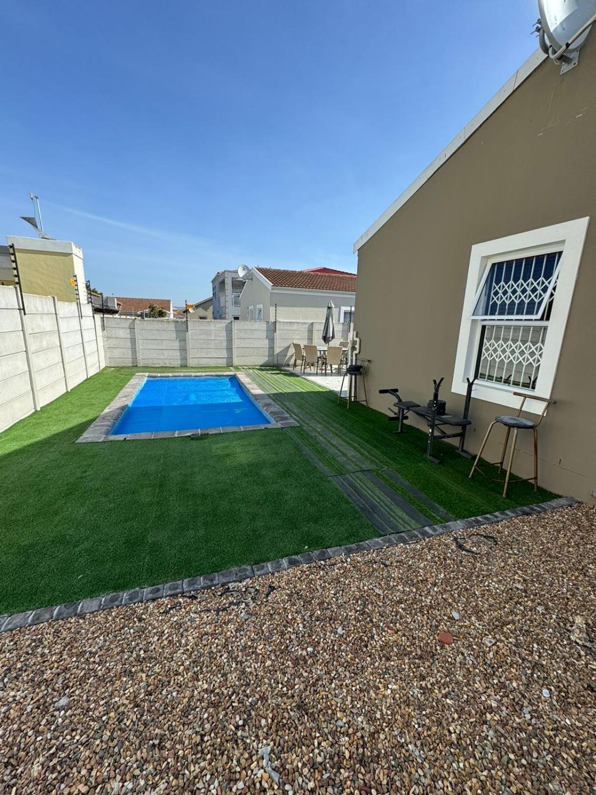 Blue Lily Haven Self Catering Apartment *